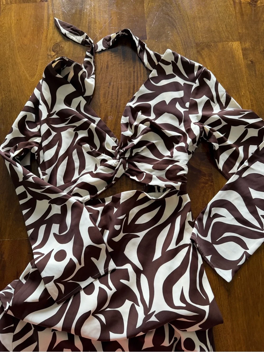 Abercrombie & Fitch Brown and Cream Maxi Dress with Cutout